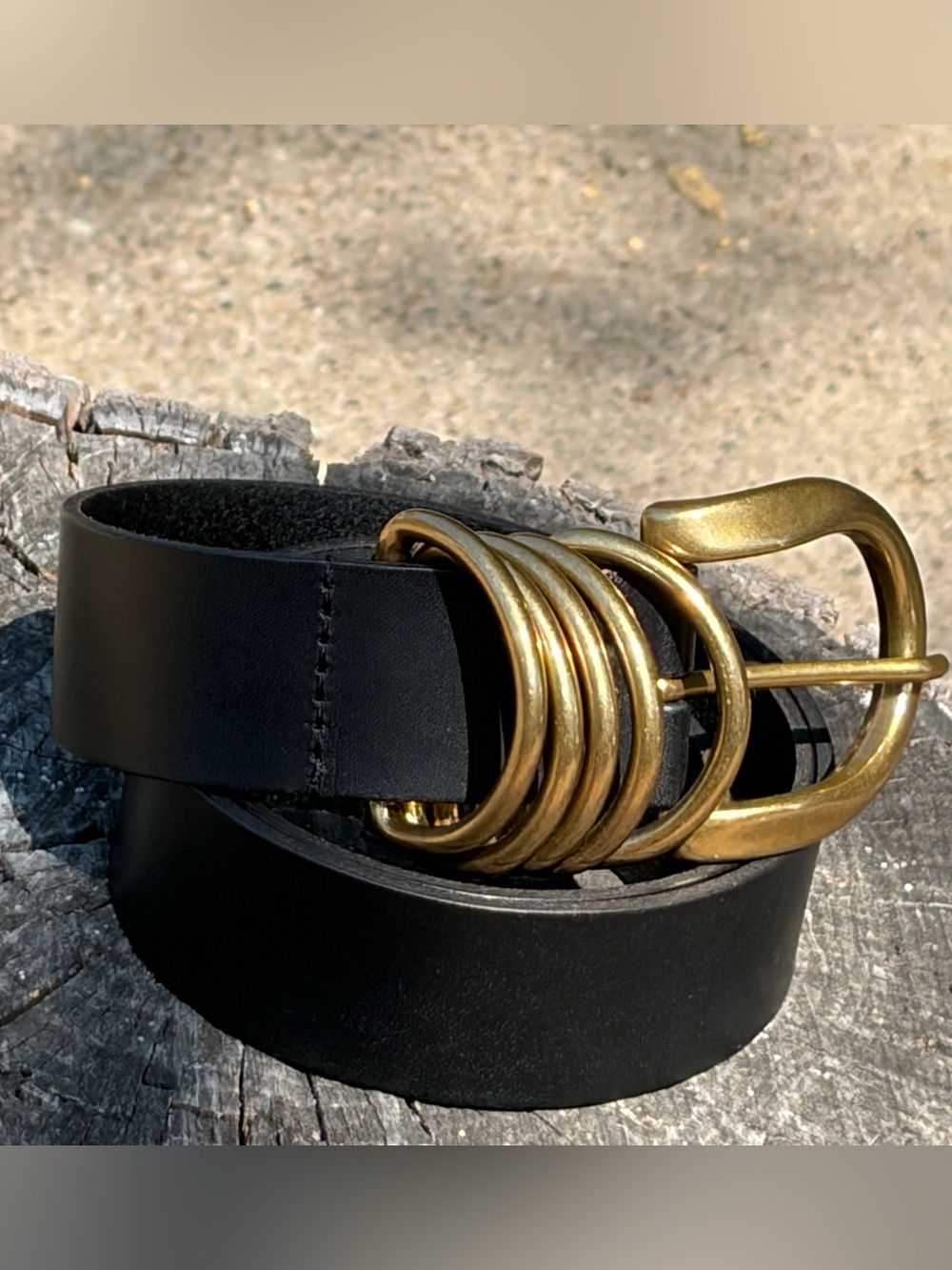 Womenโs Black Leather Belt with Brass Gold Multi Ring NWOT